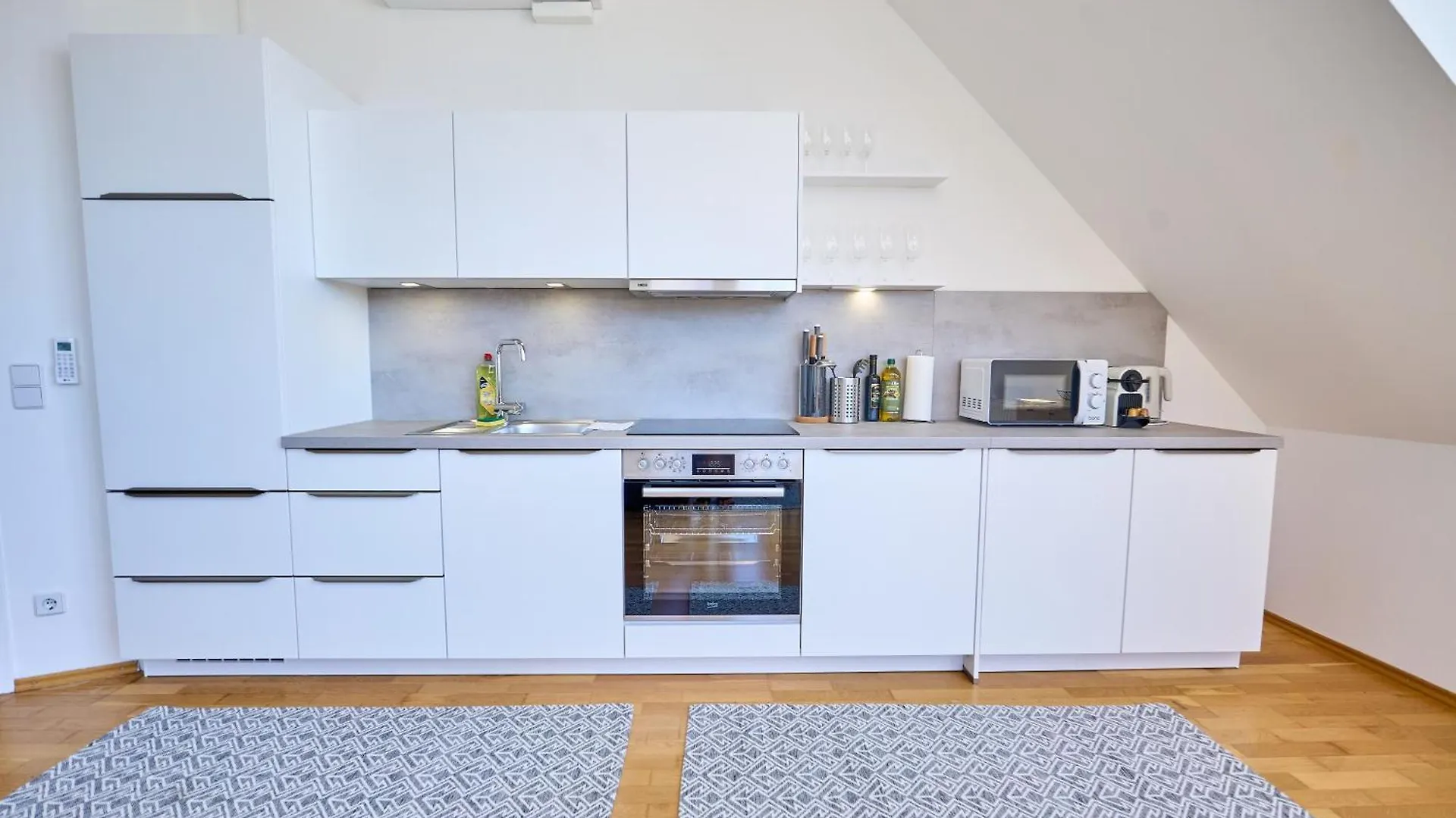 Klimatisierte Dachgeschosswohnung U4 Naehe Wenen Oostenrijk