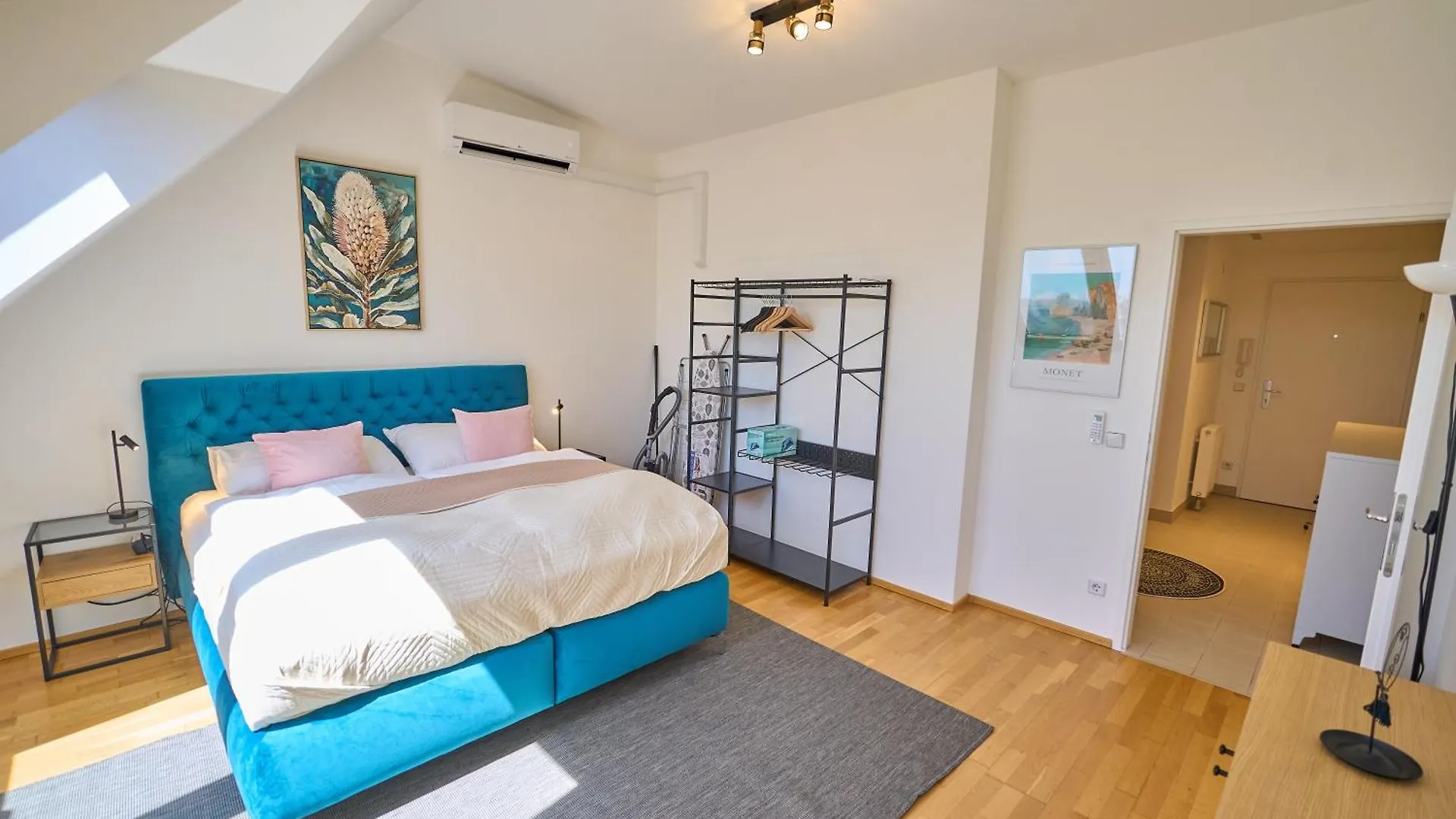 Klimatisierte Dachgeschosswohnung U4 Naehe Wenen