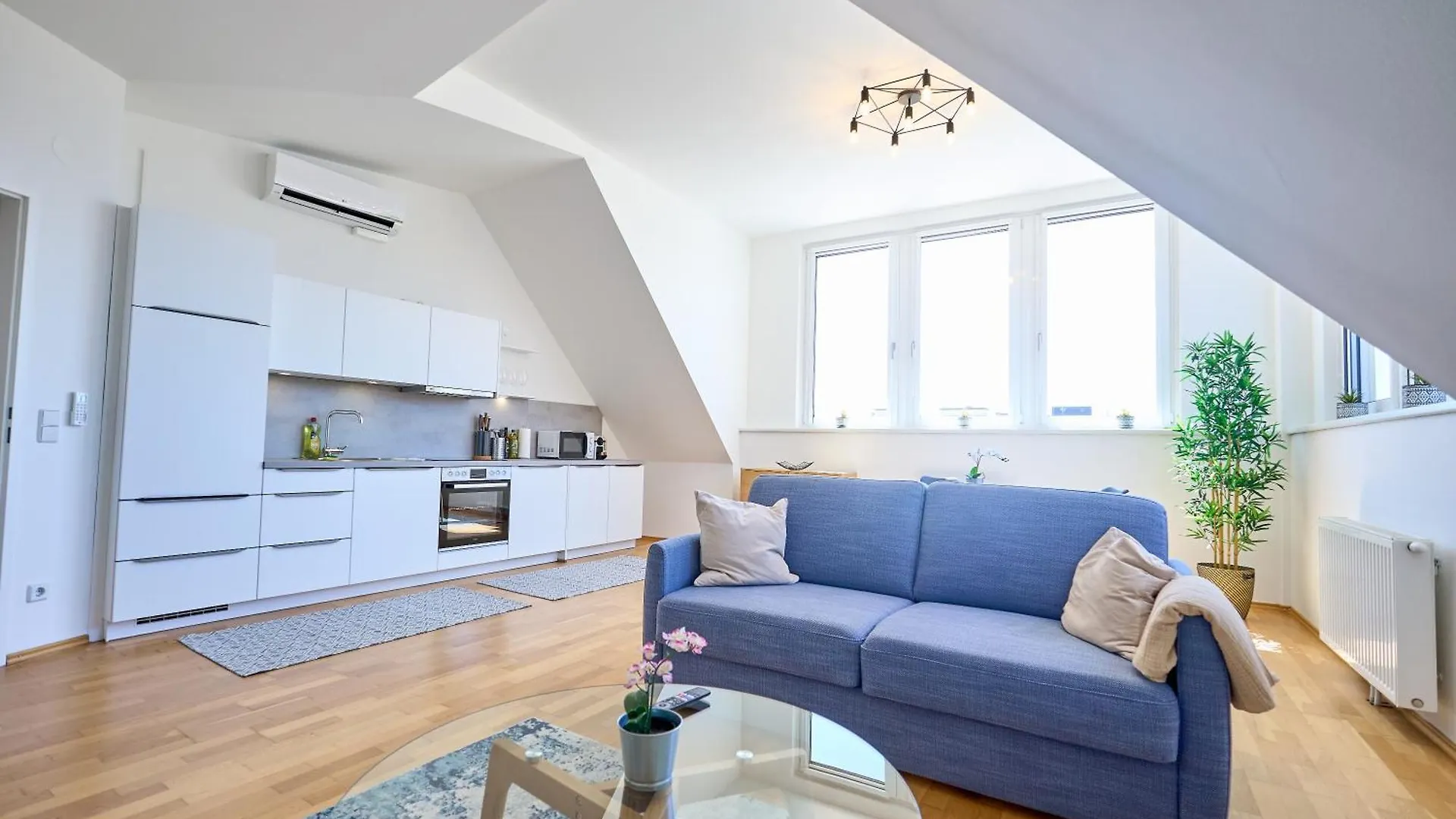 Appartement Klimatisierte Dachgeschosswohnung U4 Naehe Wenen